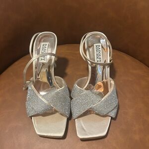 Badgley Mischka Gold Twisted Toe Rhinestone Heels